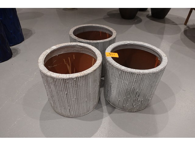 3x vorstvrije terracotta bloempot - afbeelding 2 van  3