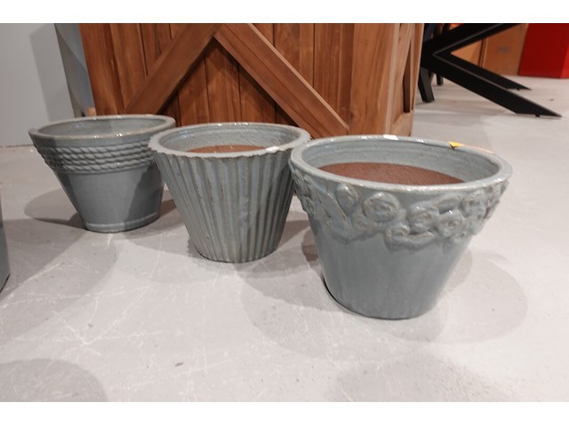 3x vorstvrije terracotta bloempot - afbeelding 1 van  5