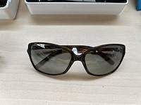 3x zonnebril en oplader - afbeelding 4 van  4