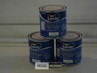 3x0,25l levis houtlak binnen kurk mat