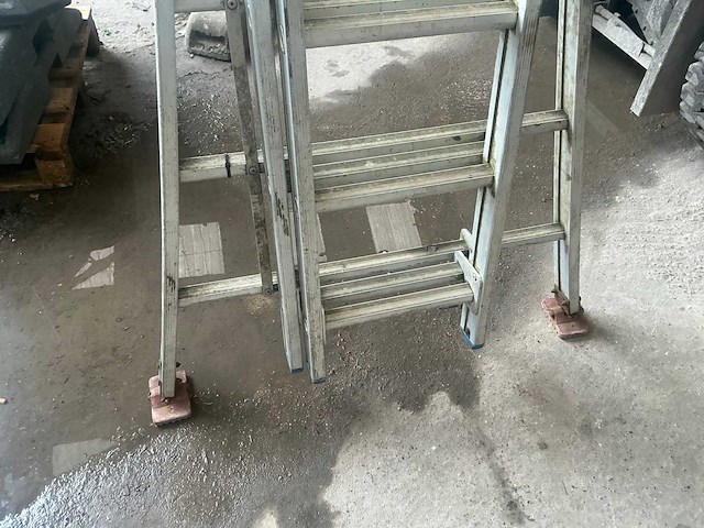 3x10 aluminium schuifladder - afbeelding 2 van  3