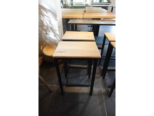 4 +1 tafel - afbeelding 4 van  6