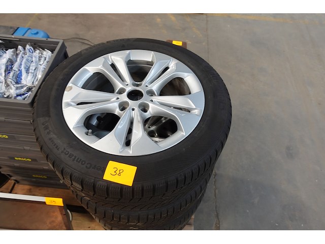 4 alu velgen bmw met winterbanden (225/55 r 17) - afbeelding 2 van  4