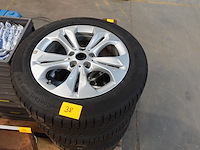 4 alu velgen bmw met winterbanden (225/55 r 17) - afbeelding 2 van  4