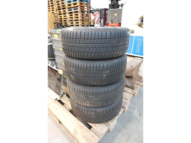 4 alu velgen bmw met winterbanden (225/55 r 17) - afbeelding 3 van  4