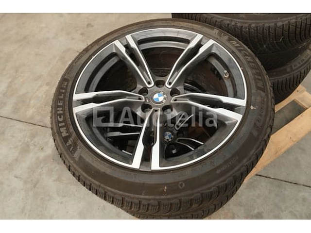 4 aluminium velgen met bmw m-banden - afbeelding 6 van  10