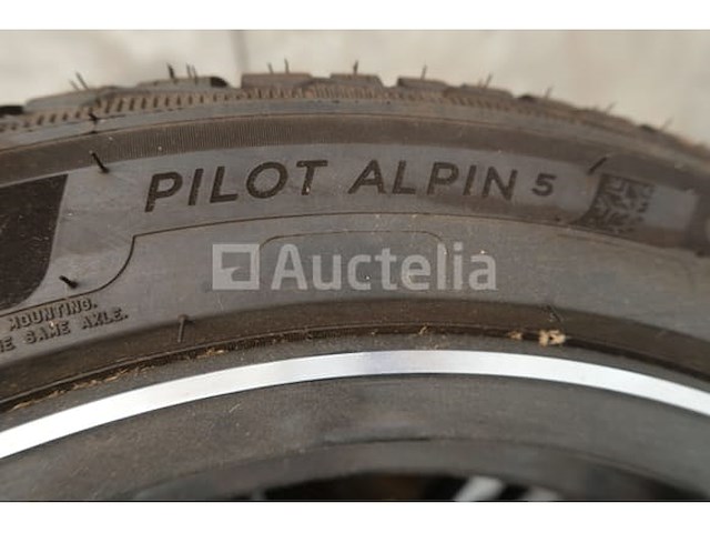 4 aluminium velgen met bmw m-banden - afbeelding 10 van  10