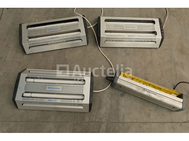 4 anticimex uv-insectenwerende apparaten - afbeelding 1 van  7