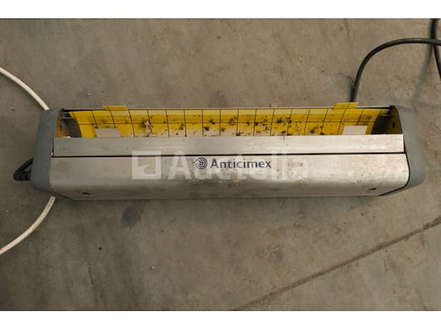 4 anticimex uv-insectenwerende apparaten - afbeelding 3 van  7
