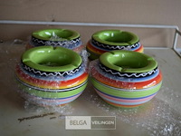 4 asbakken - afbeelding 1 van  2