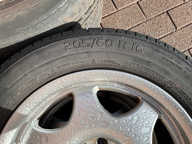 4 autobanden - afbeelding 6 van  12