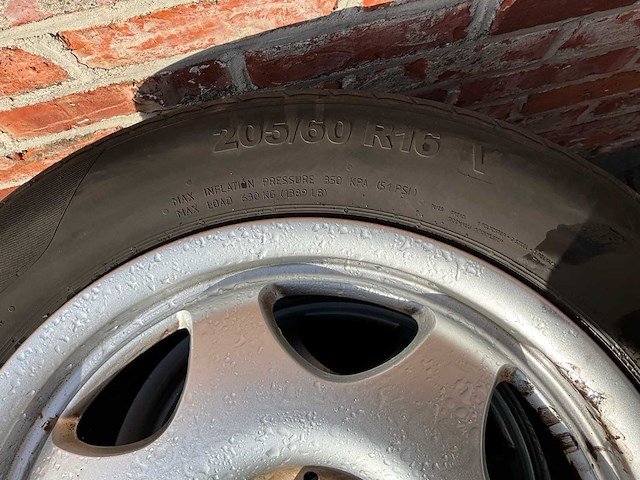 4 autobanden - afbeelding 10 van  12