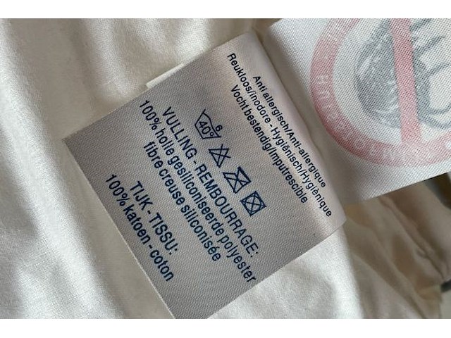 4 babydekbedden, 2 bedlinnen, rek, 2 moskitonetten - afbeelding 4 van  5