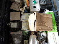 4 bakken electriciteitsmateriaal - afbeelding 5 van  14