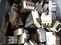 4 bakken electriciteitsmateriaal - afbeelding 14 van  14