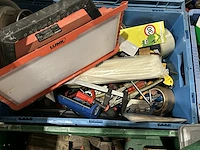 4 bakken met gereedschap - afbeelding 5 van  5
