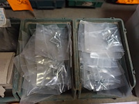 4 bakken vloten, nagels en vijzen - afbeelding 2 van  10