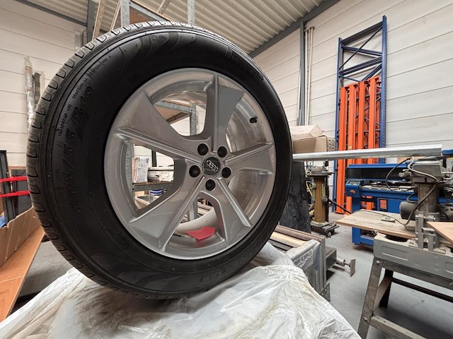 4 banden met velg audi - afbeelding 2 van  6