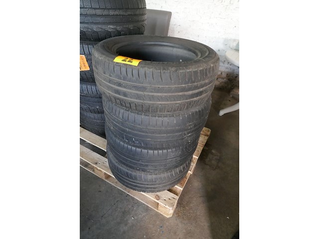 4 banden michelin + 3 diverse banden - afbeelding 1 van  6