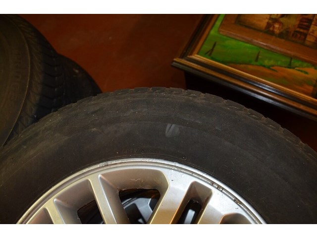 4 banden op alu velg toyota lassa compelus winter 2 265/65r17 116h - afbeelding 6 van  7