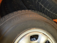 4 banden op velg bridgestone blizzak lm-80 253/75r15 109t - afbeelding 4 van  6