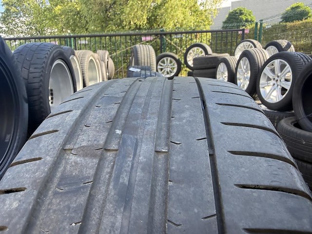 4 banden op velg jaguar - afbeelding 5 van  5