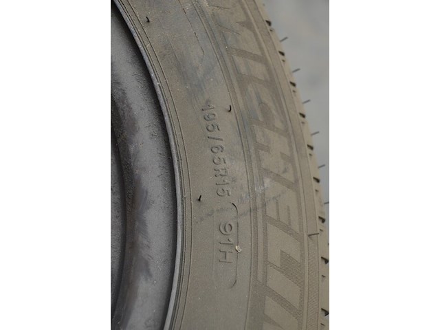 4 banden op velg michelin energy saver 195/65r15 - afbeelding 6 van  6