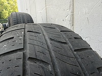 4 banden op velg - afbeelding 5 van  5