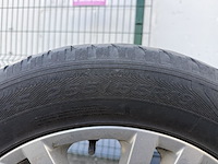 4 banden op velg - afbeelding 4 van  5