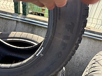 4 banden op velg - afbeelding 3 van  5