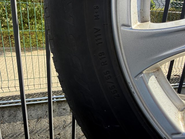 4 banden op velg - afbeelding 4 van  5