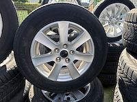 4 banden op velg - afbeelding 2 van  4