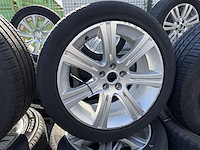 4 banden op velg - afbeelding 2 van  5
