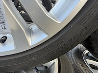 4 banden op velg - afbeelding 4 van  5
