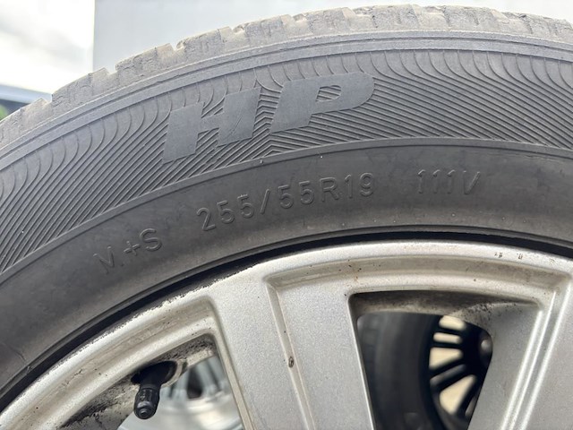 4 banden op velg - afbeelding 4 van  5