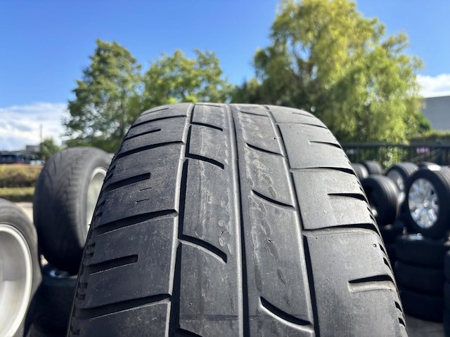 4 banden op velg - afbeelding 5 van  5
