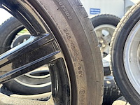 4 banden op velg - afbeelding 4 van  5