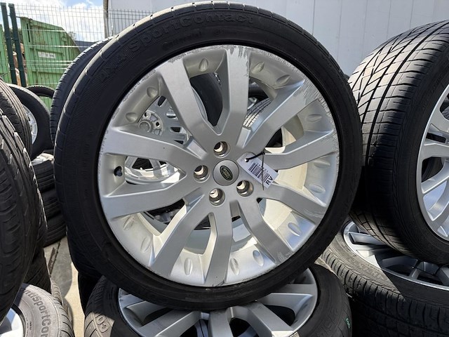 4 banden op velgen land rover - afbeelding 2 van  5