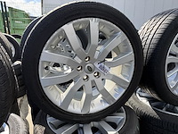 4 banden op velgen land rover - afbeelding 2 van  5