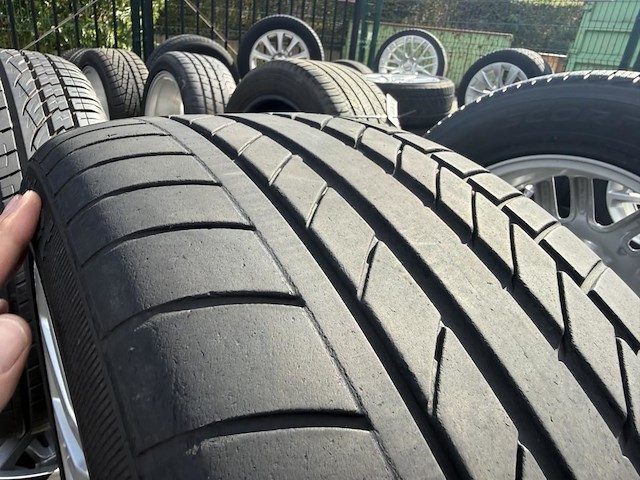 4 banden op velgen land rover - afbeelding 5 van  5