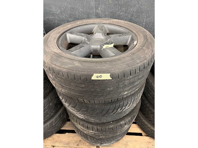 4 banden + velgen chevrolet avalanche - afbeelding 1 van  3
