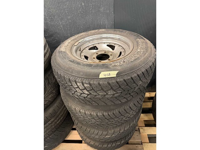 4 banden + velgen chevrolet - afbeelding 1 van  3