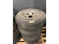 4 banden + velgen chevrolet - afbeelding 1 van  3