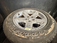 4 banden + velgen dodge ram - afbeelding 1 van  3