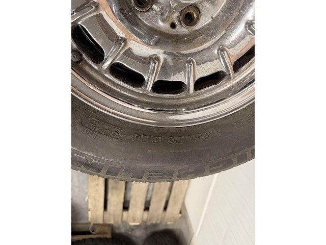 4 banden + velgen mercedes sl - afbeelding 3 van  3
