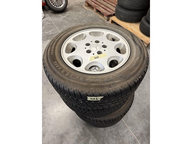 4 banden + velgen mercedes sl - afbeelding 1 van  3