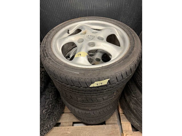 4 banden + velgen porsche - afbeelding 2 van  4