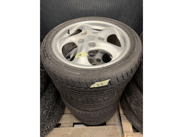 4 banden + velgen porsche - afbeelding 2 van  4