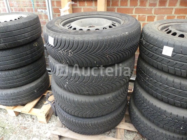 4 banden voor vw tiguan michelin 215/65r17 99h velgen (winter) - afbeelding 2 van  9