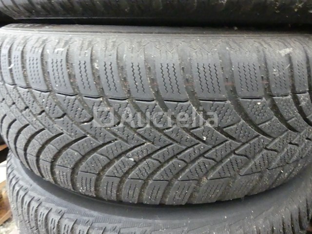 4 banden voor vw tiguan michelin 215/65r17 99h velgen (winter) - afbeelding 6 van  9